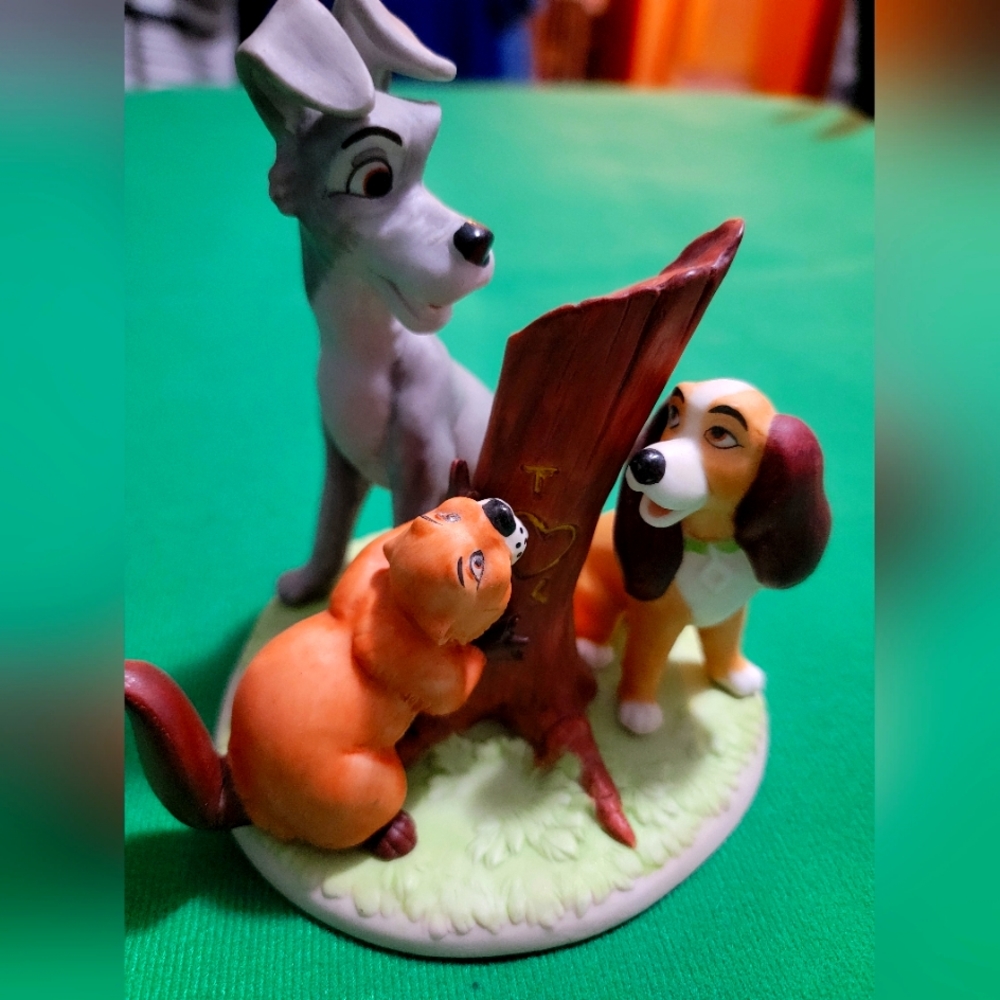 Disney Lady and the Tramp Figurine